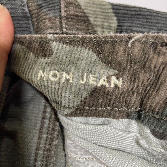 American Eagle Camouflage Super Stretch Corduroy Mom Jean Ankle Pants 10 Womens - Picture 6 of 12